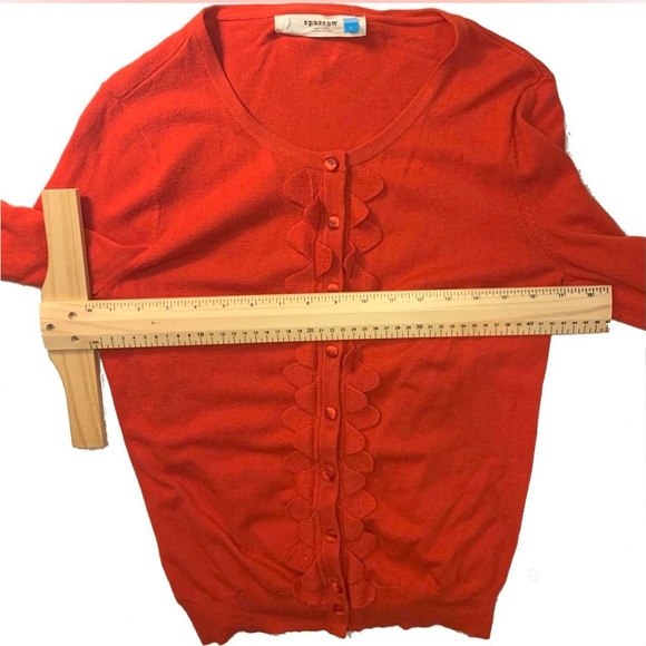 Adorable S/M red orange cardigan with delicate ruffles and square buttons. - Picture 5 of 5
